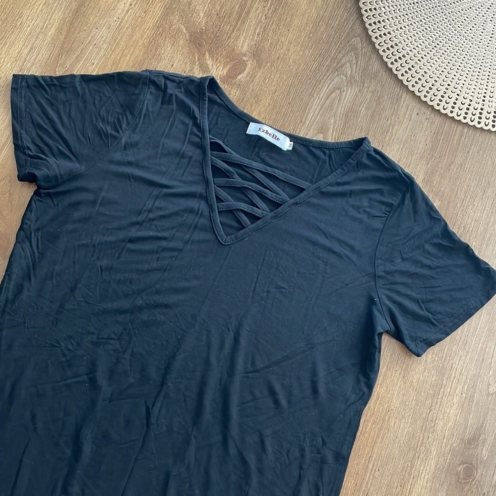 Amazon Ezbelle Black T-Shirt